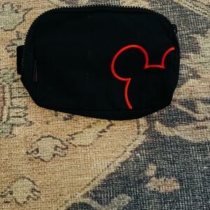 Disney x Lululemon Everywhere Belt Bag- new limited editionn